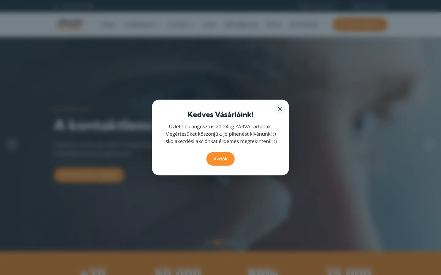 Monoptik Optika weboldalának nyitóképernyője